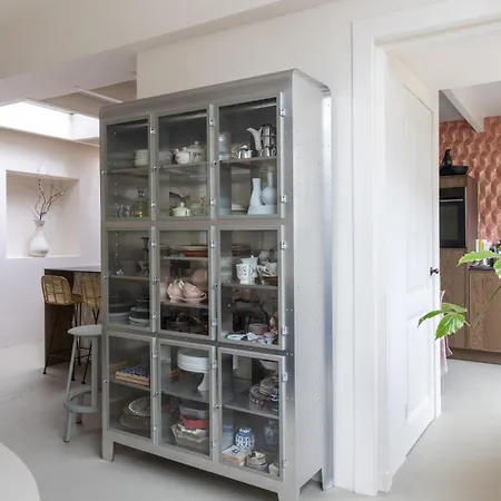 Magnolia Spring Bergen